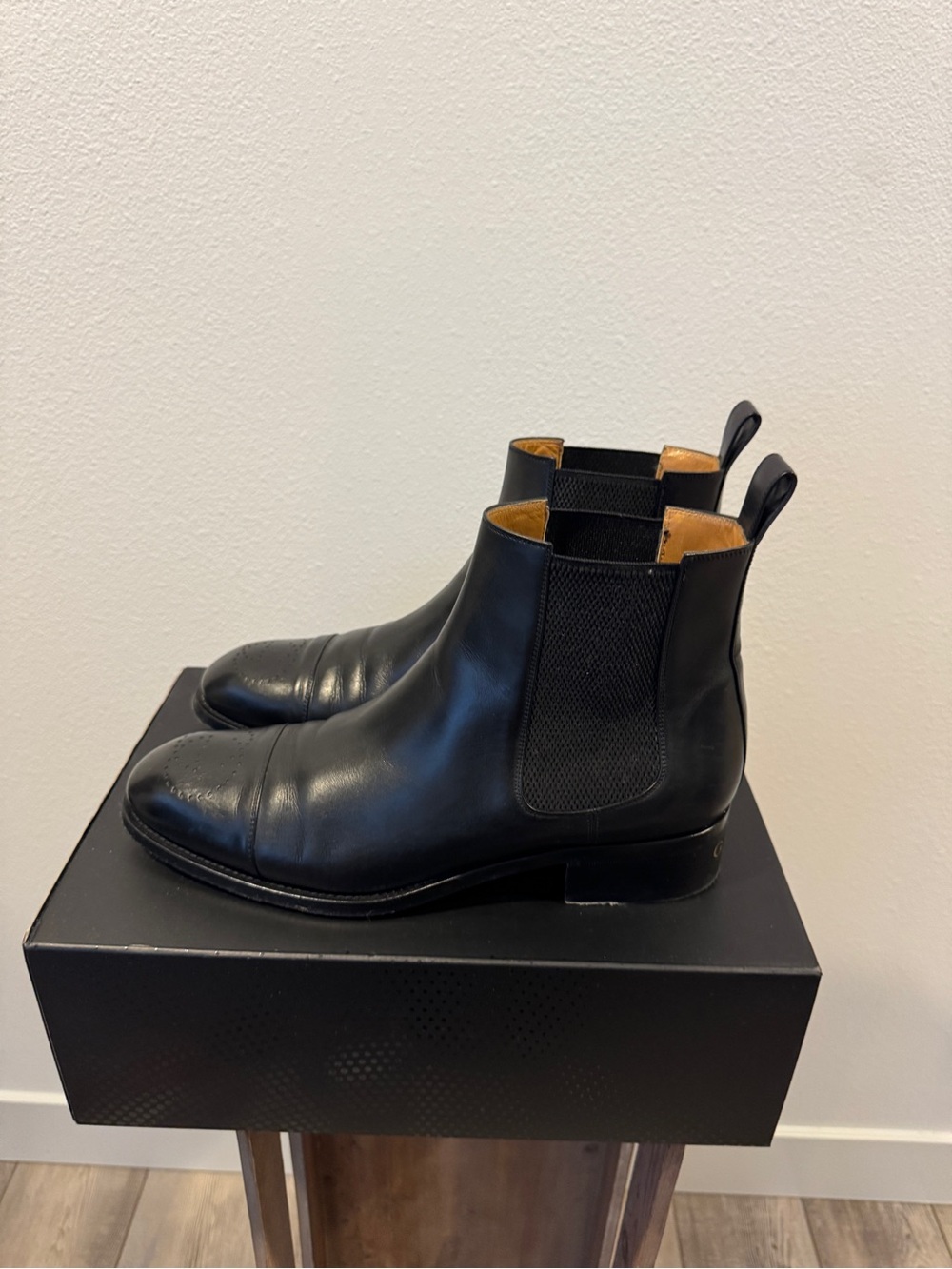 GUCCI Black Leather Chelsea